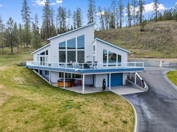 $799,000 | 16540-16548 Whitelaw Road East, Wilbur, WA 99185