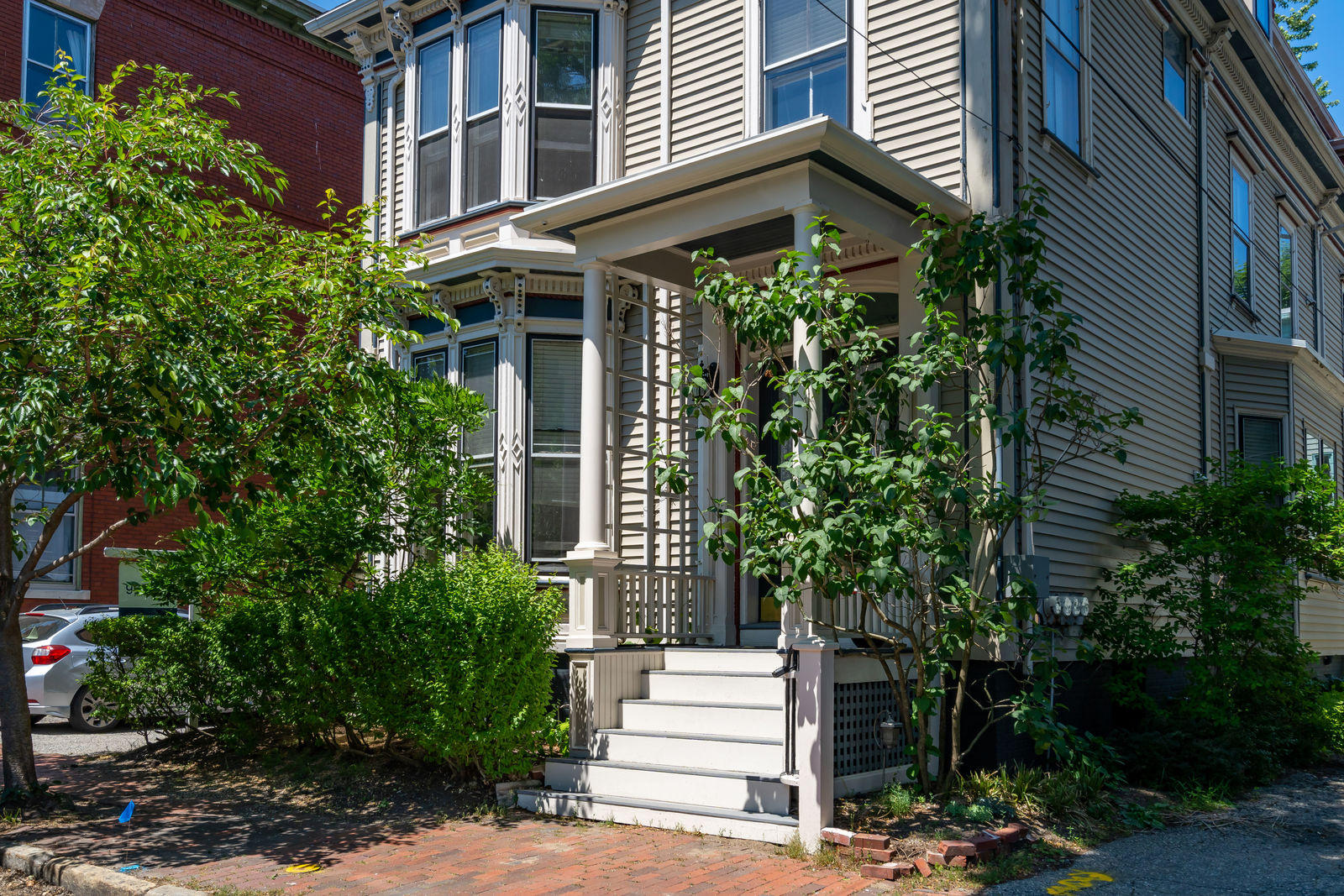 301 Spring Street, Unit 3 Portland, ME 04102 - Photo 4 of 31 Front Entry