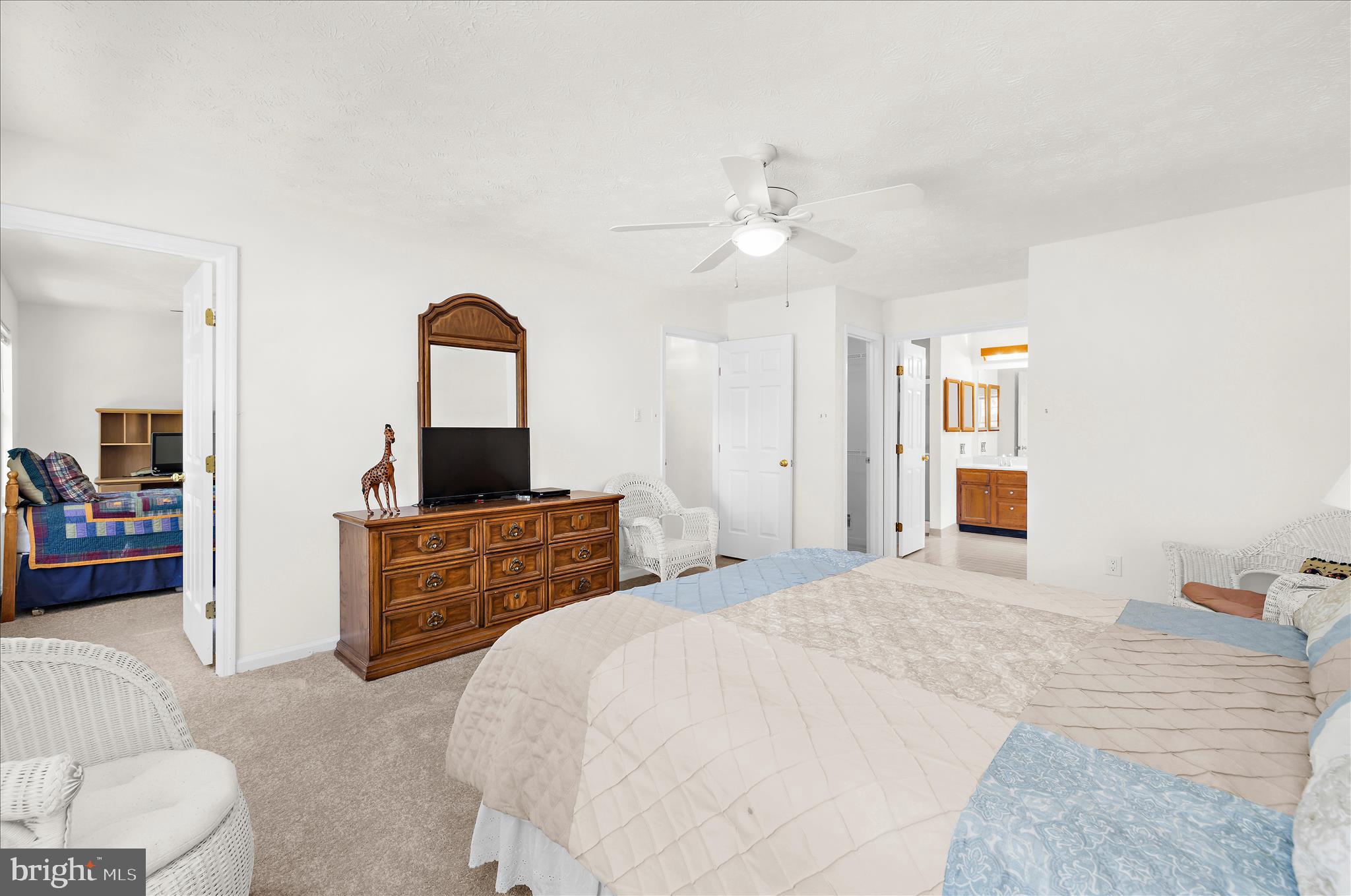 1678 Wickham Way Crofton, MD 21114 - Photo 26 of 62 Primary Suite