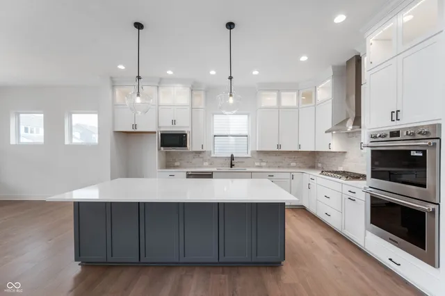 $924,897 | 19796 Chatham Shore Lane, Westfield, IN 46074