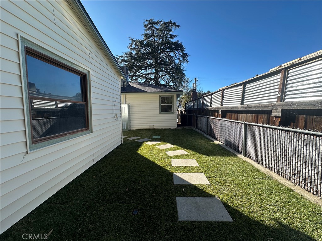 6401 Day Street Tujunga, CA 91042 - Photo 9 of 33 a view of house with backyard