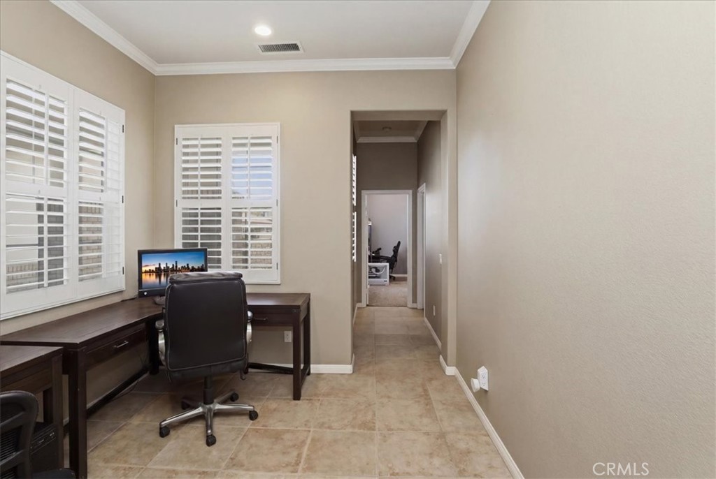1125 Pamplona Drive Riverside, CA 92508 - Photo 23 of 42 Tech/home work station/office center before seller move out