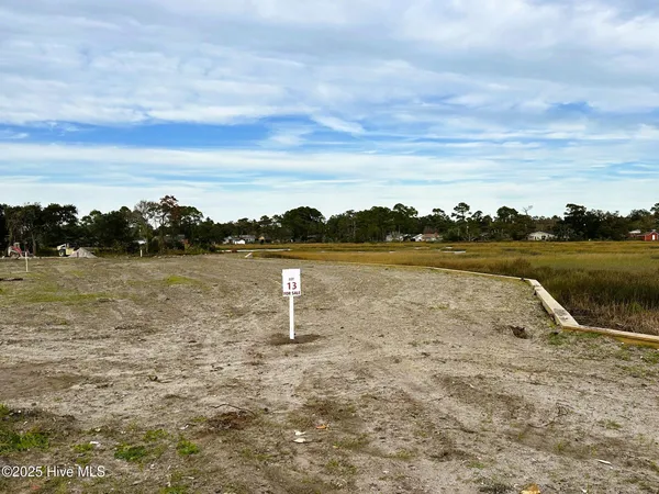 $245,000 | 2400-2402 Ferabee Street, Morehead City, NC 28557