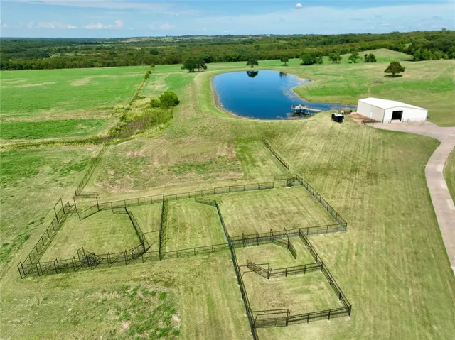 a view of a yard with an outdoor space