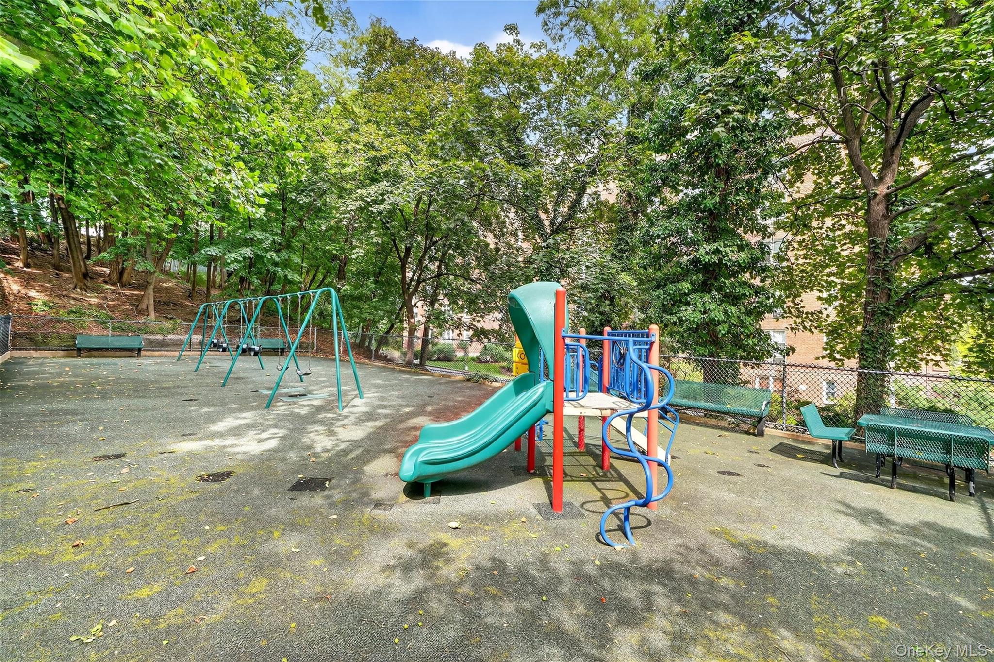 4 Sadore Lane, Unit 4U Yonkers, NY 10710 - Photo 19 of 22 a view of a park with slide