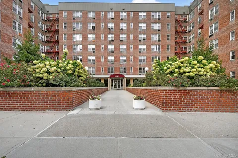 a view of building with outdoor space