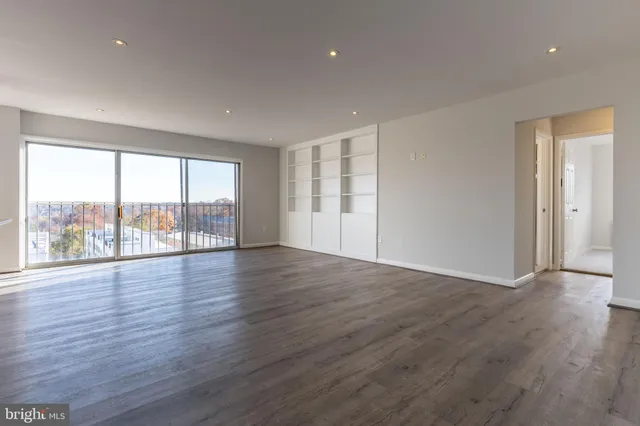 $249,900 | 4241 Columbia Pike, Unit 601, Arlington, VA 22204