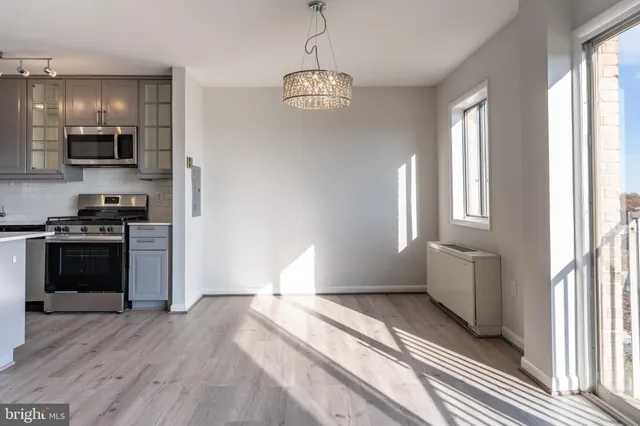 $249,900 | 4241 Columbia Pike, Unit 601, Arlington, VA 22204