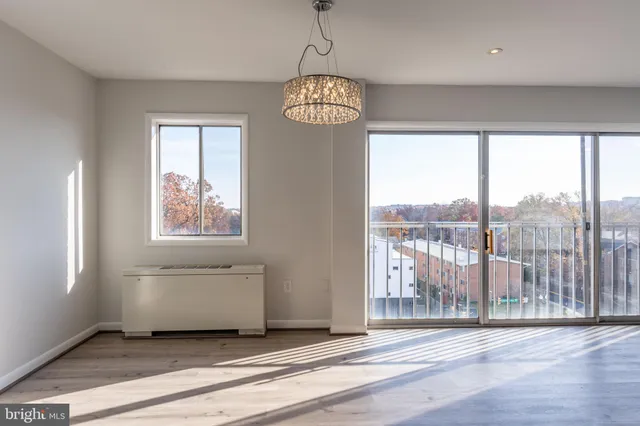 $249,900 | 4241 Columbia Pike, Unit 601, Arlington, VA 22204