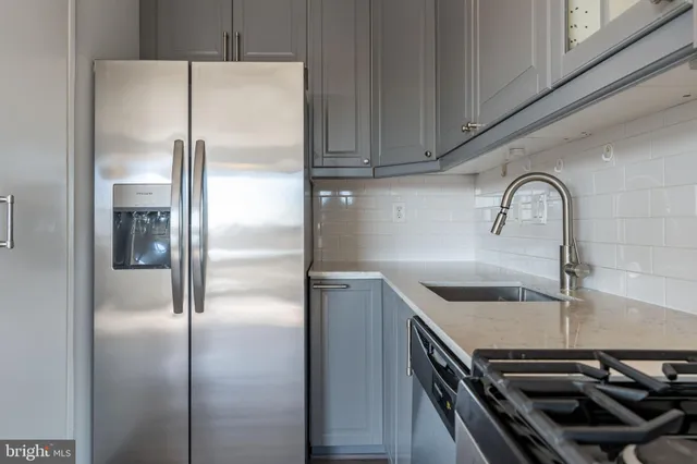 $249,900 | 4241 Columbia Pike, Unit 601, Arlington, VA 22204