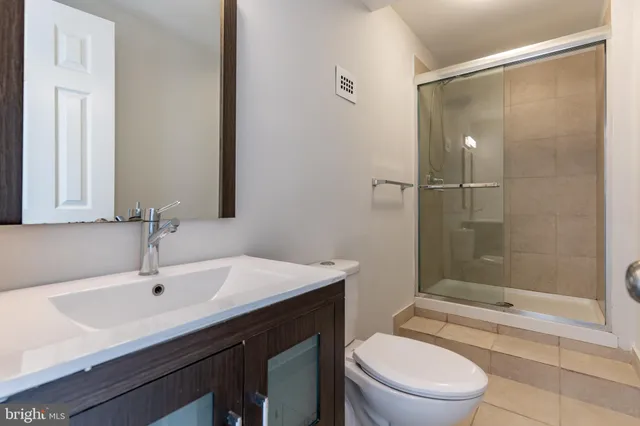 $249,900 | 4241 Columbia Pike, Unit 601, Arlington, VA 22204