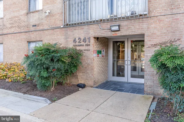 $249,900 | 4241 Columbia Pike, Unit 601, Arlington, VA 22204