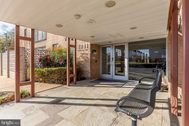 $249,900 | 4241 Columbia Pike, Unit 601, Arlington, VA 22204