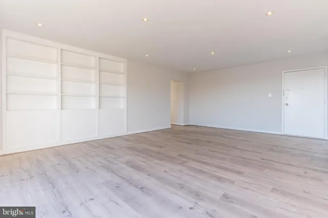 $249,900 | 4241 Columbia Pike, Unit 601, Arlington, VA 22204