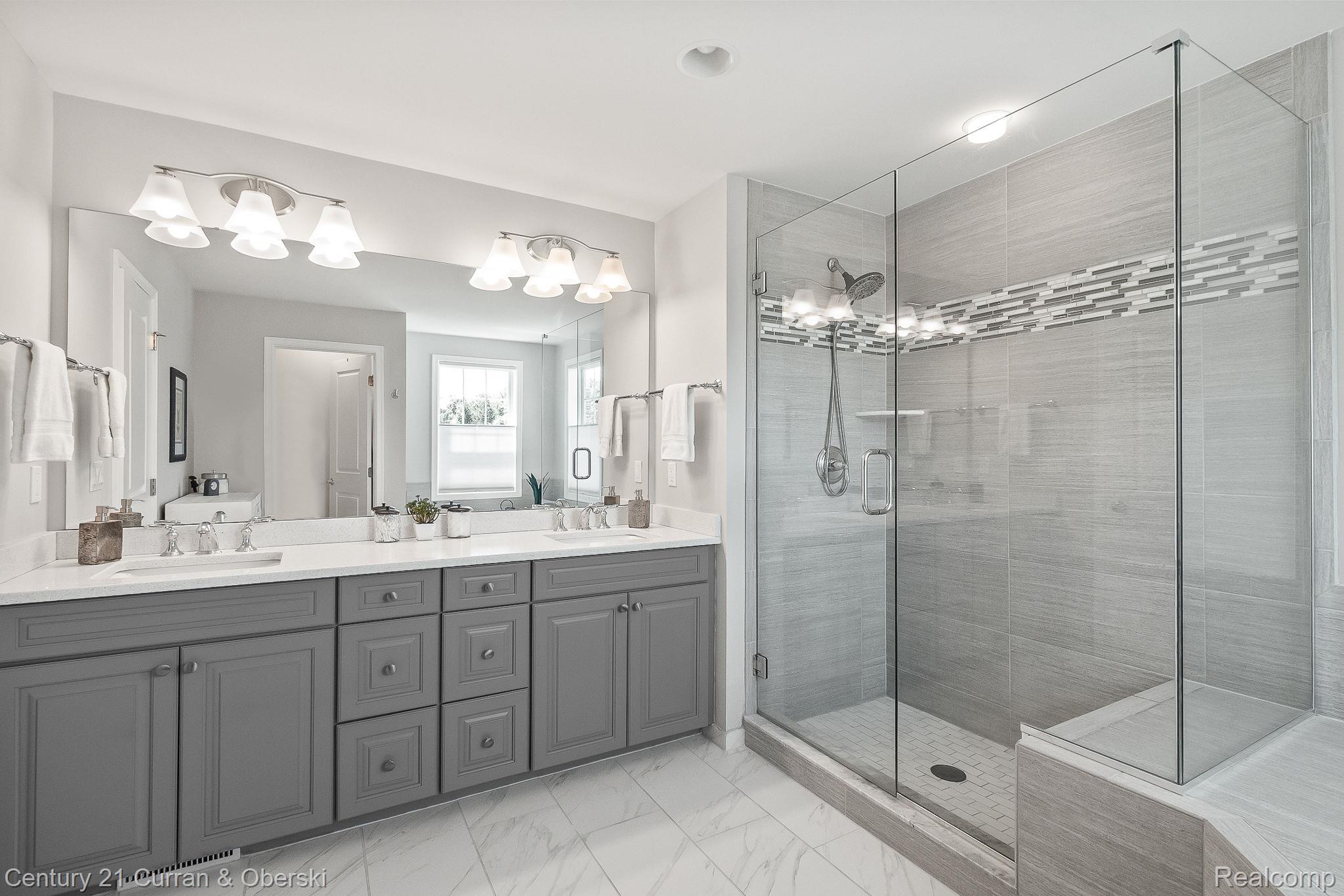 42787 Cardinal Way Novi, MI 48375 - Photo 27 of 39 27-web-or-mls-P4977803.jpg