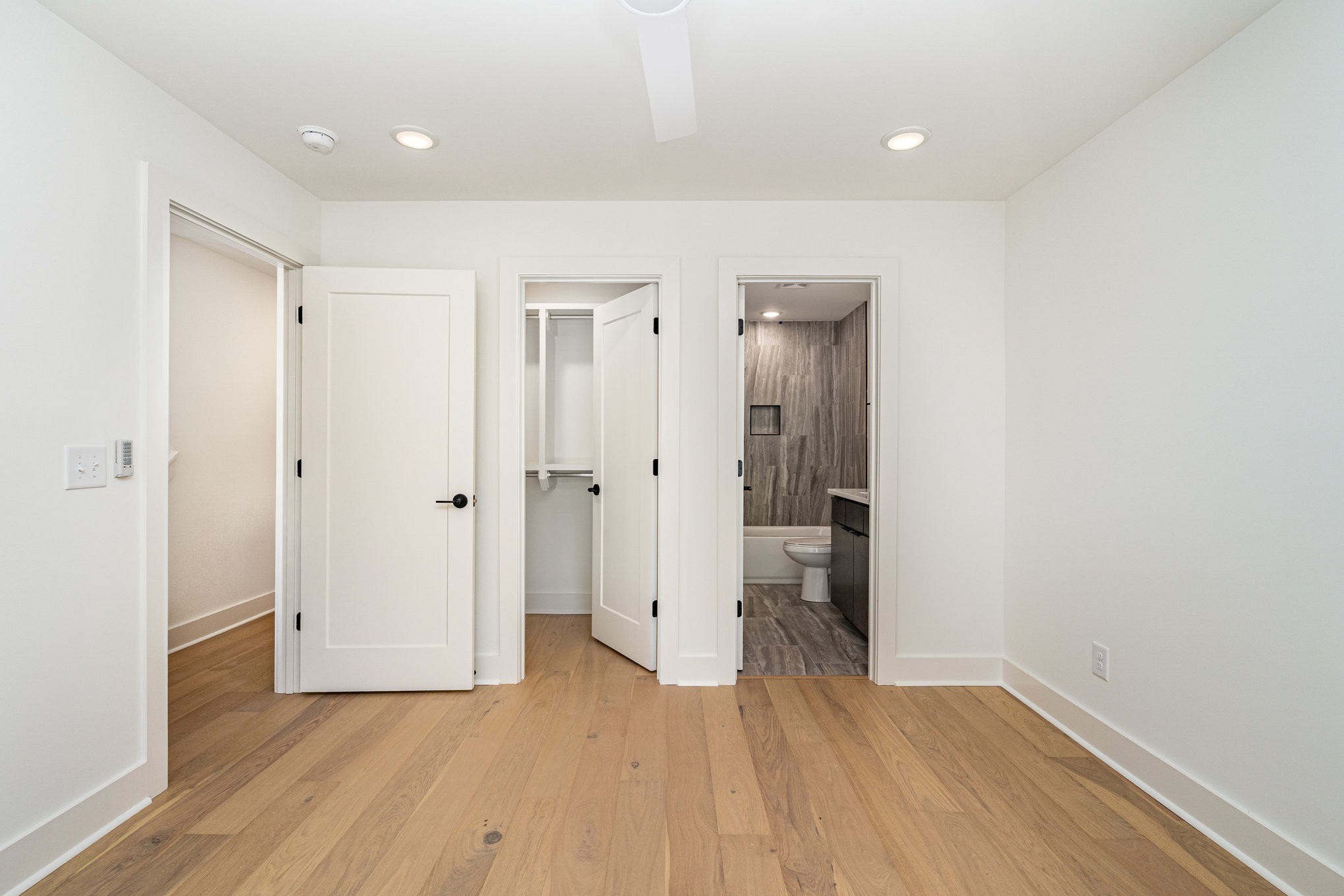 546 A Rosedale Avenue, Unit 15 Nashville, TN 37211 - Photo 27 of 40 a view of empty room with wooden floor