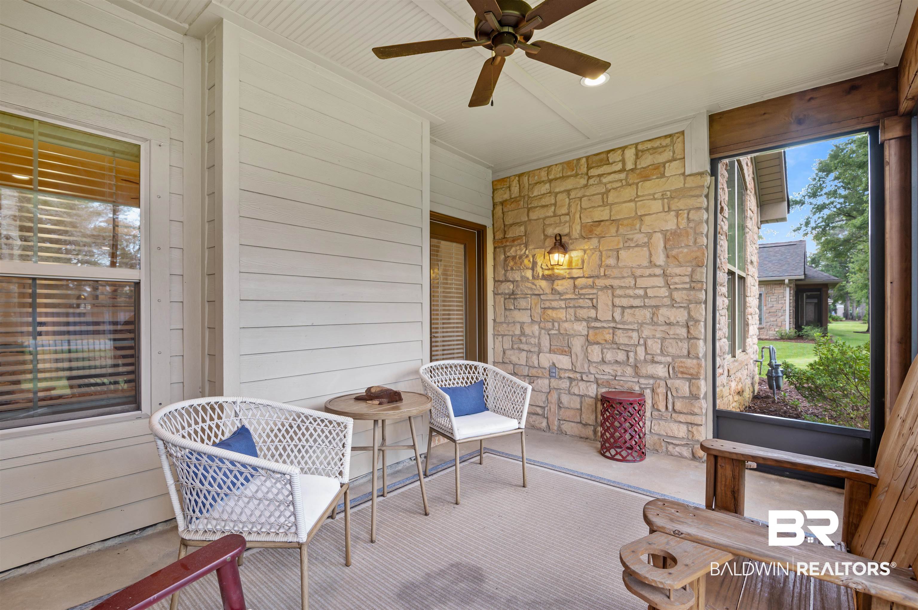 502 Holmes Avenue Foley, AL 36535 - Photo 4 of 41