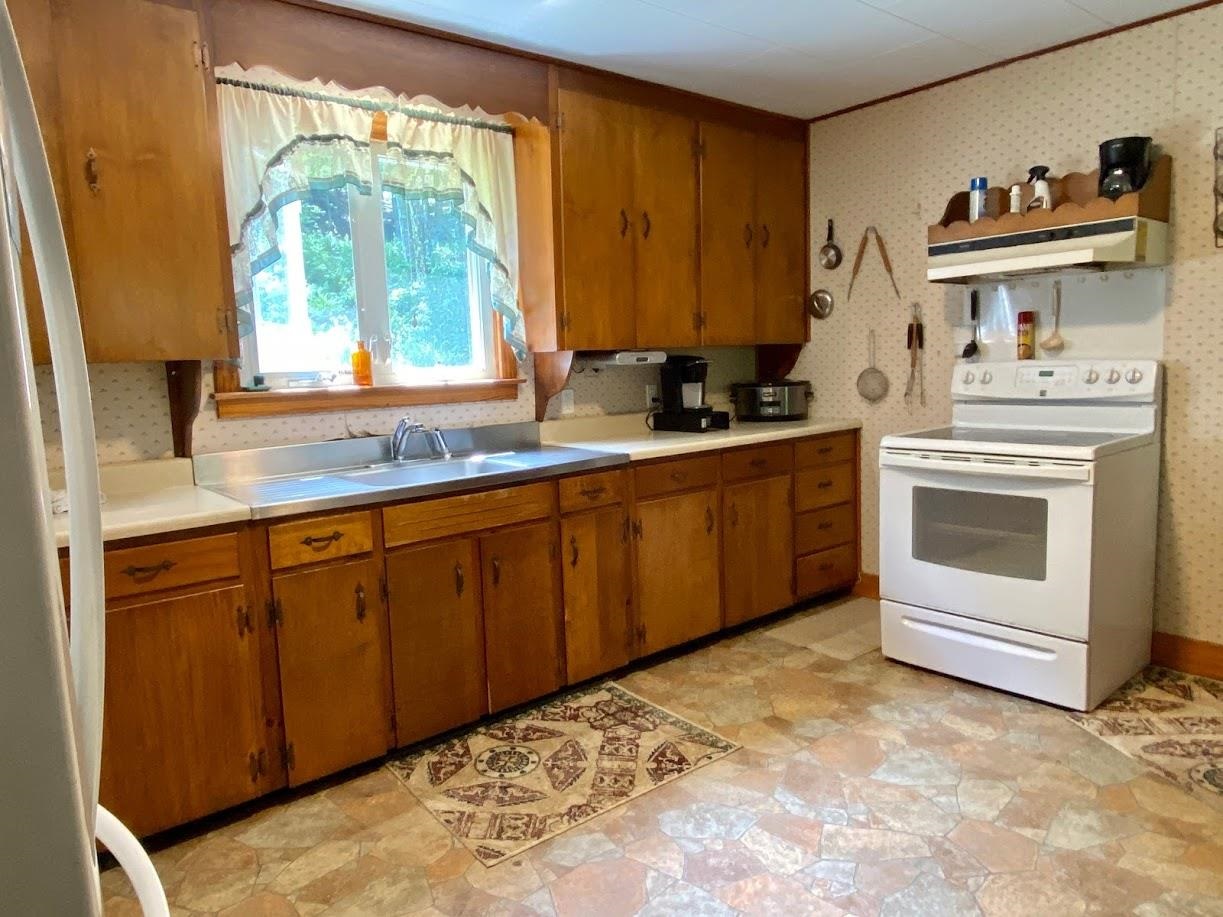 245 Cole Hill Road Windsor, VT 05089 - Photo 3 of 21 Gallery Image 3