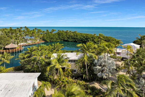 $2,800,000 | 80909 Old Highway, Islamorada, FL 33036