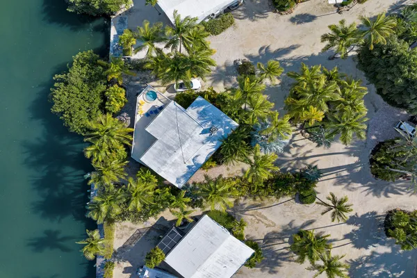 $2,800,000 | 80909 Old Highway, Islamorada, FL 33036