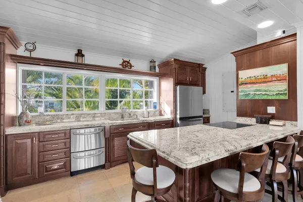 $2,800,000 | 80909 Old Highway, Islamorada, FL 33036