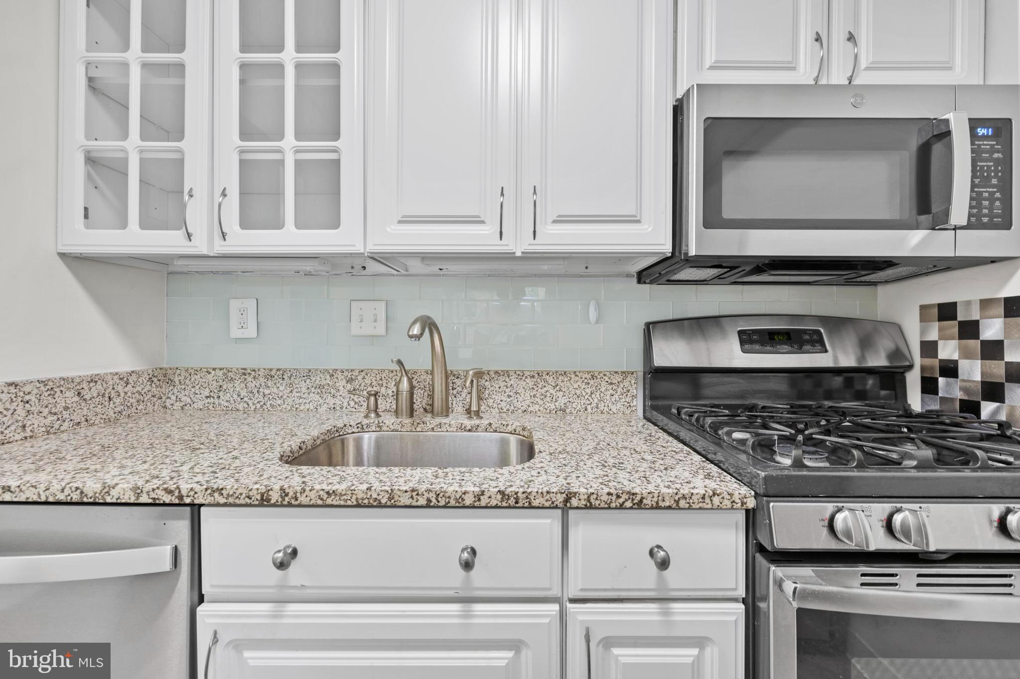 5920 Cove Landing Road, Unit 301 Burke, VA 22015 - Photo 11 of 25