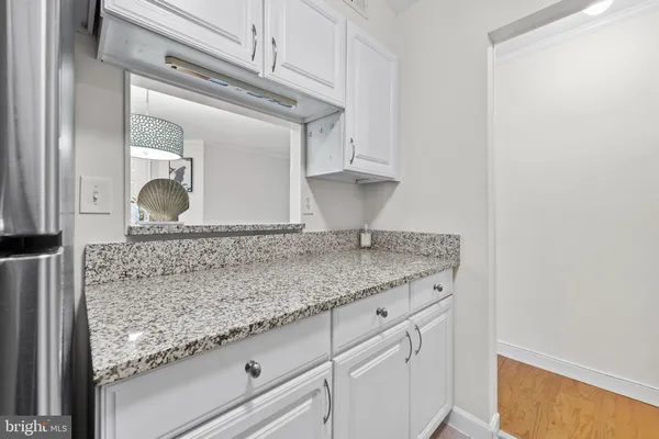 $395,000 | 5920 Cove Landing Road, Unit 301, Burke, VA 22015