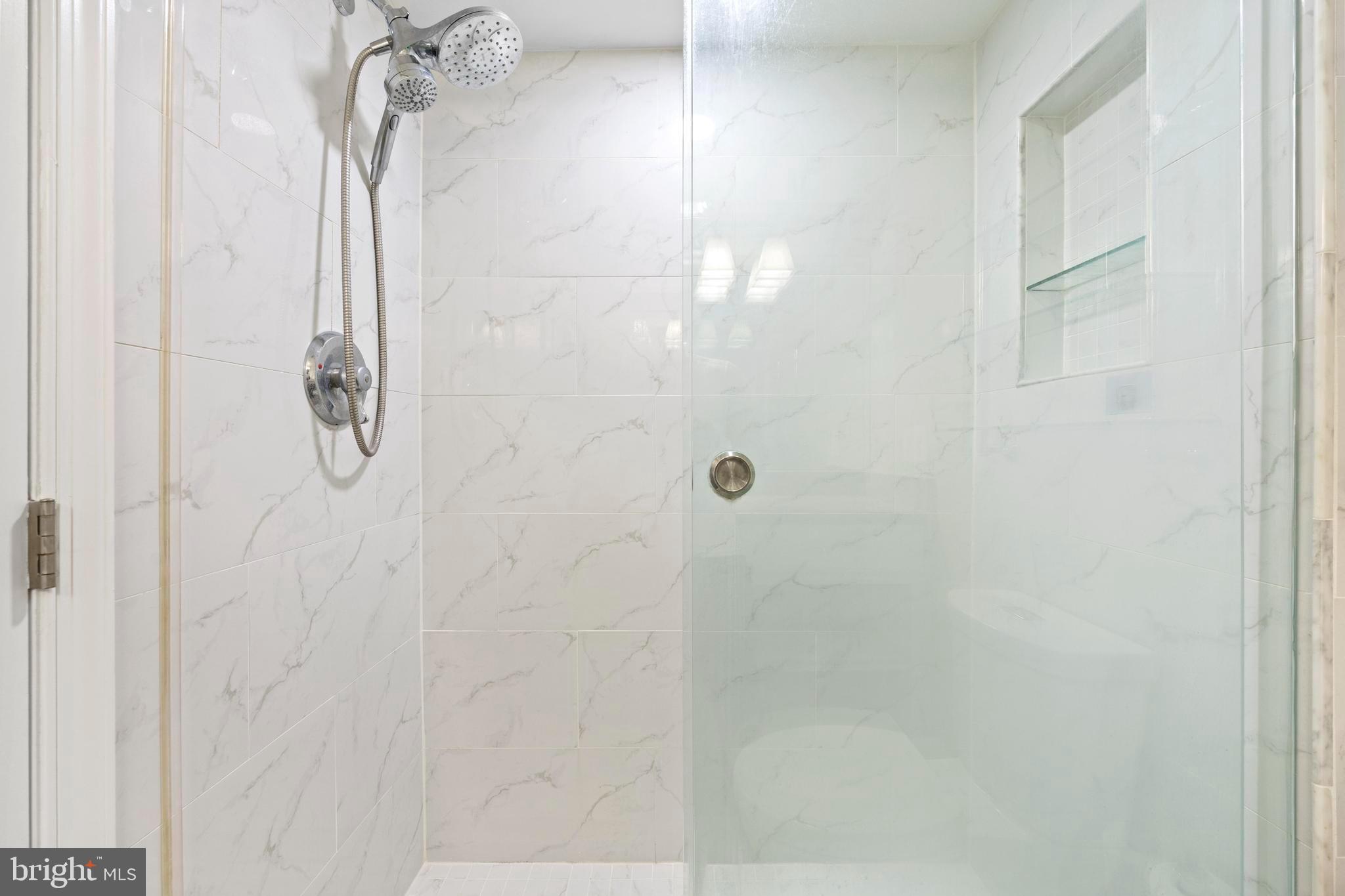 5920 Cove Landing Road, Unit 301 Burke, VA 22015 - Photo 19 of 25