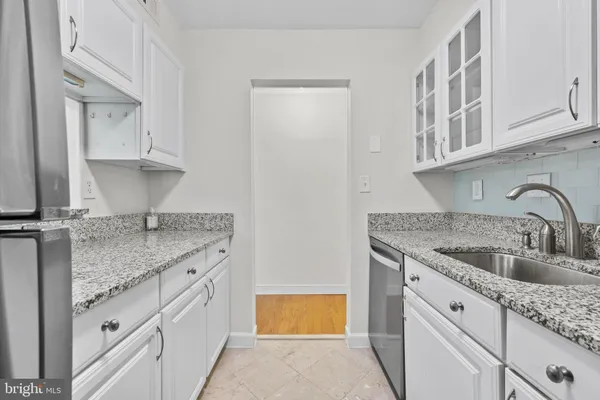 $395,000 | 5920 Cove Landing Road, Unit 301, Burke, VA 22015