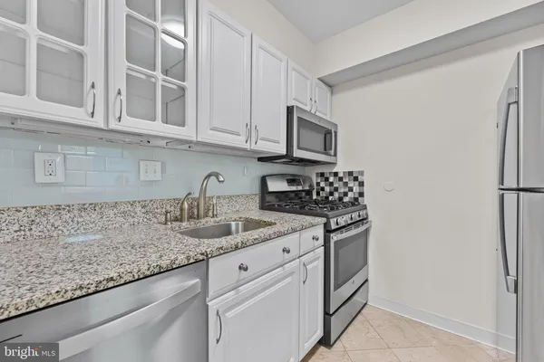 $395,000 | 5920 Cove Landing Road, Unit 301, Burke, VA 22015