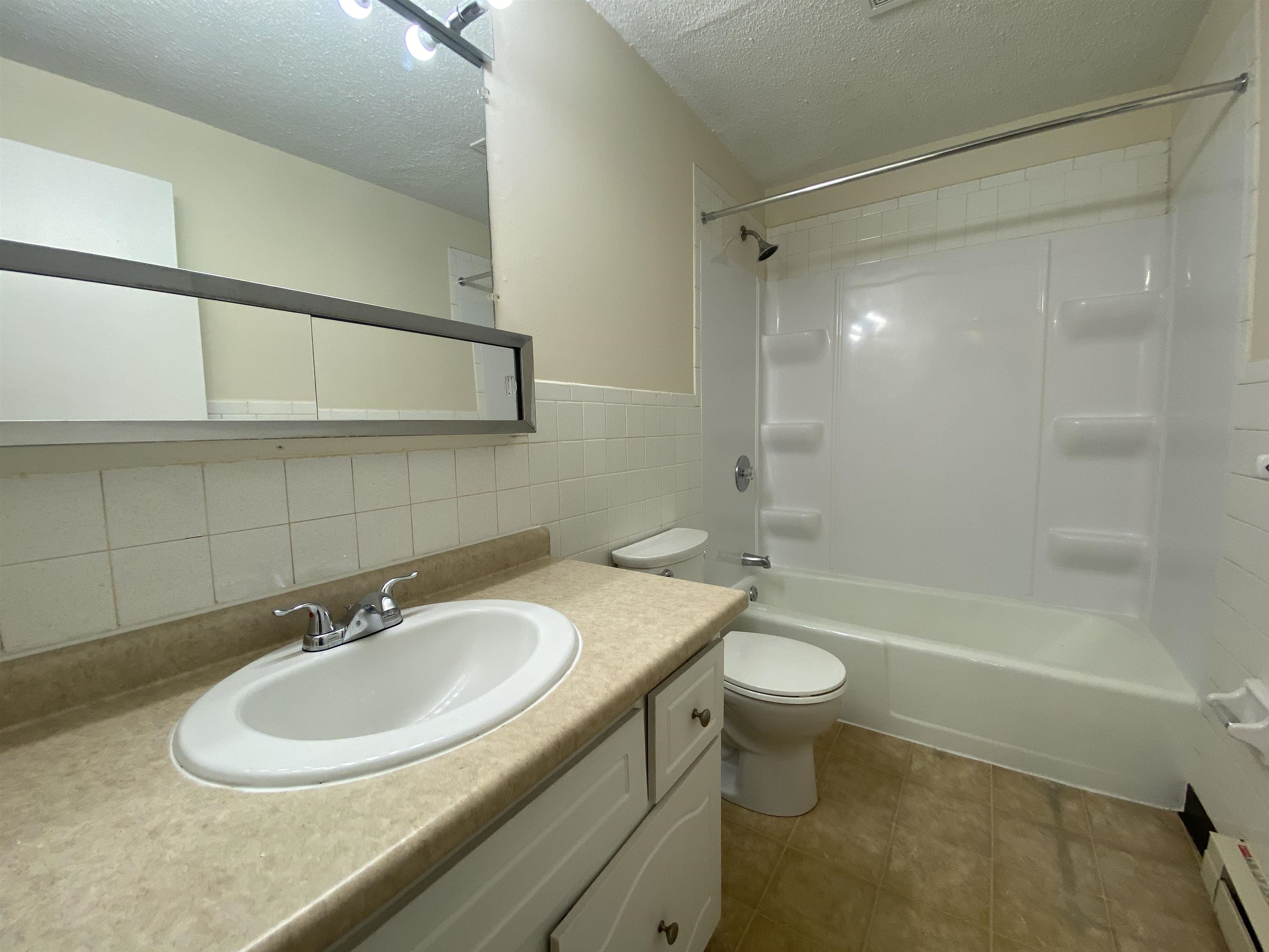 95 Powers Street, Unit 101 Milford, NH 03055 - Photo 29 of 44