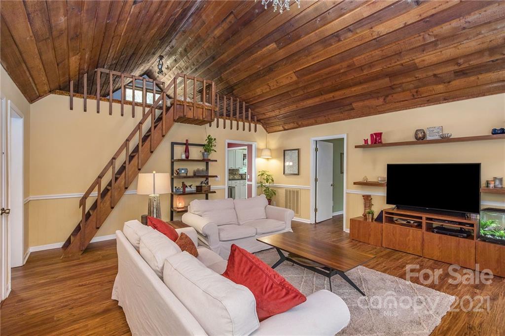 4517 Locklyn Road Waxhaw, NC 28173 - Photo 4 of 44 Gallery Image 4