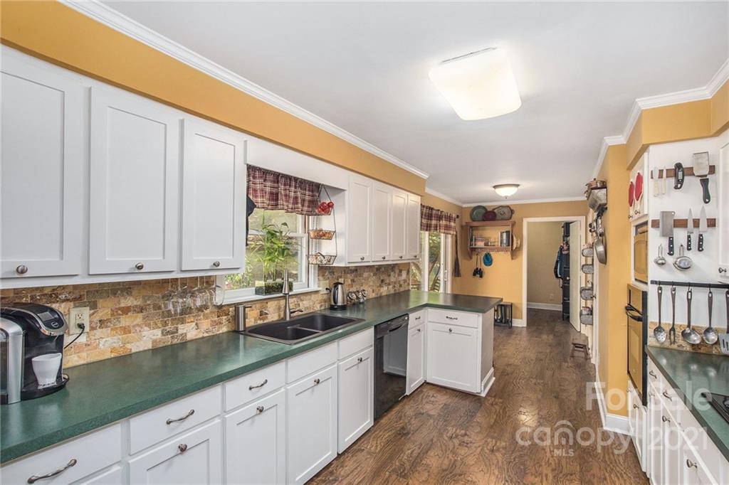 4517 Locklyn Road Waxhaw, NC 28173 - Photo 10 of 44 Gallery Image 10