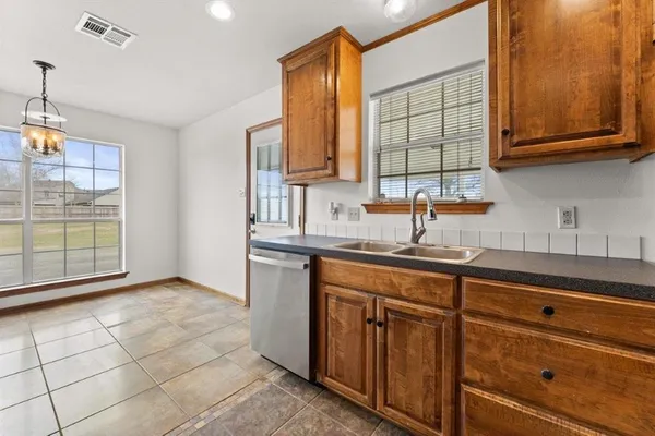 $3,500 | 4607 West Prien Lake Road, Lake Charles, LA 70605