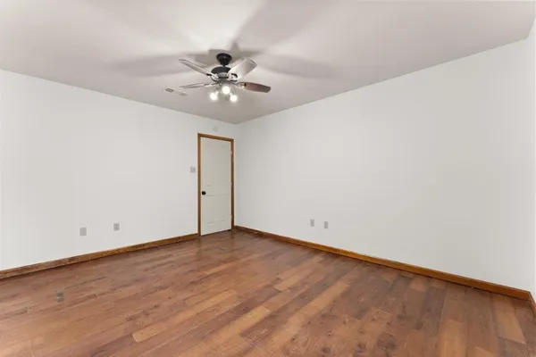 $3,500 | 4607 West Prien Lake Road, Lake Charles, LA 70605