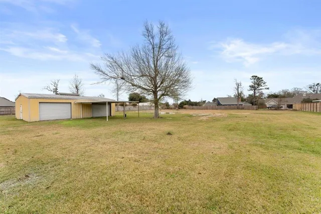 $3,500 | 4607 West Prien Lake Road, Lake Charles, LA 70605