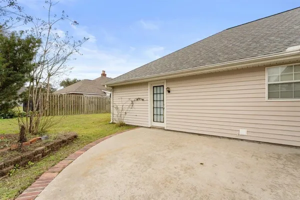 $3,500 | 4607 West Prien Lake Road, Lake Charles, LA 70605