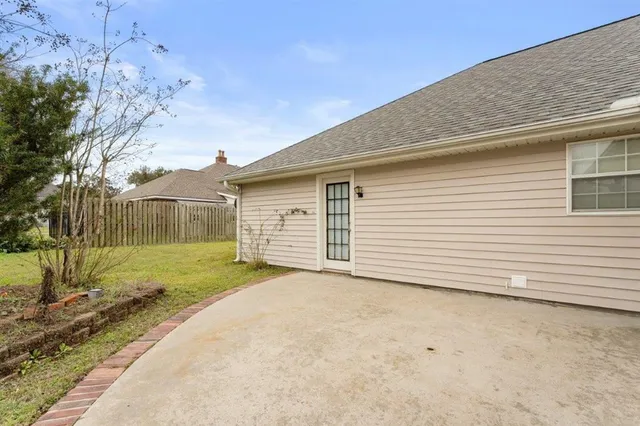 $3,500 | 4607 West Prien Lake Road, Lake Charles, LA 70605