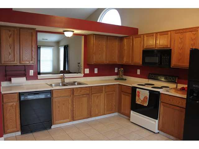 6331 Furnas Road Indianapolis, IN 46221 - Photo 4 of 24