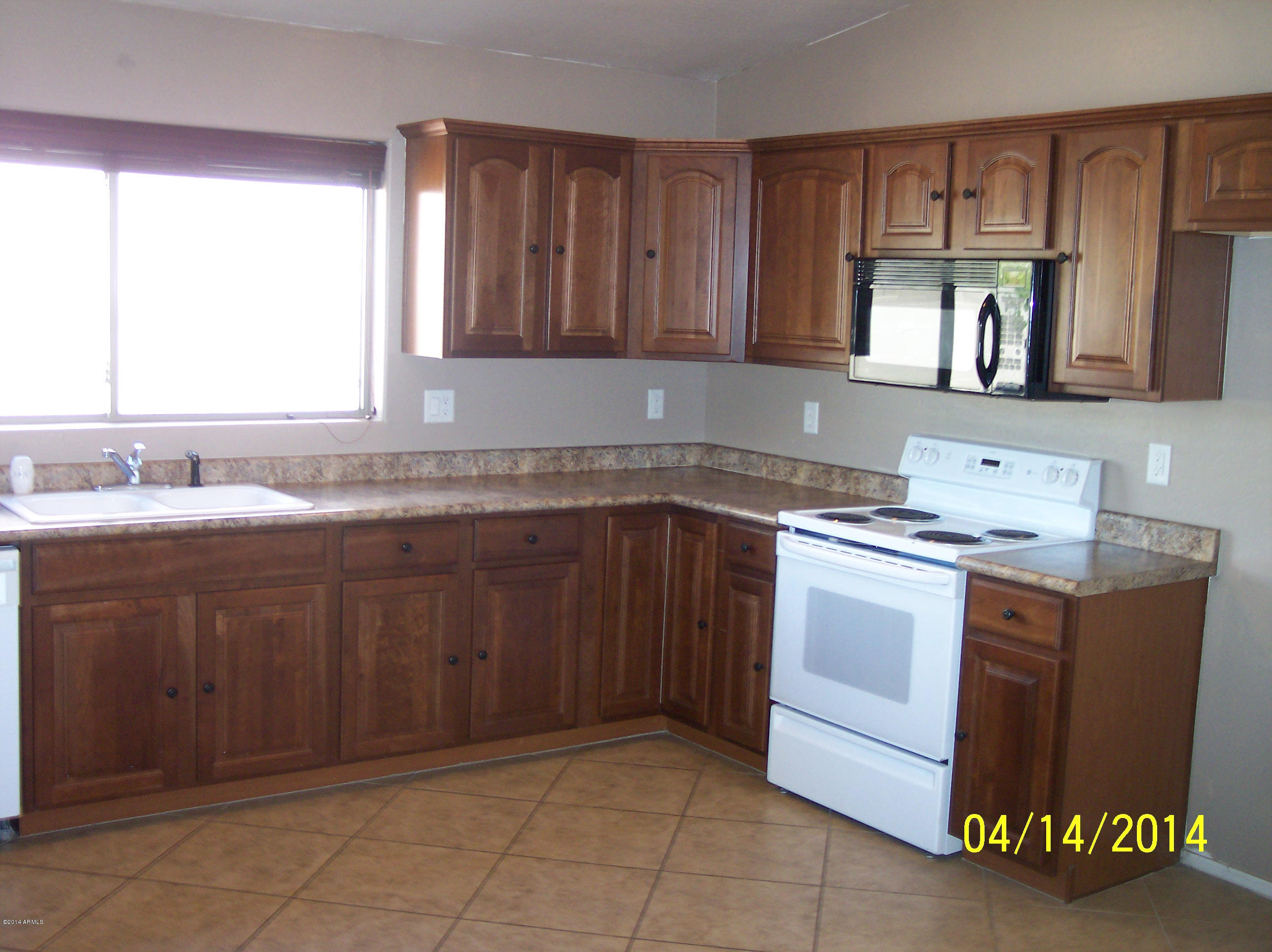 9710 West Heber Road Tolleson, AZ 85353 - Photo 10 of 37 100_4672