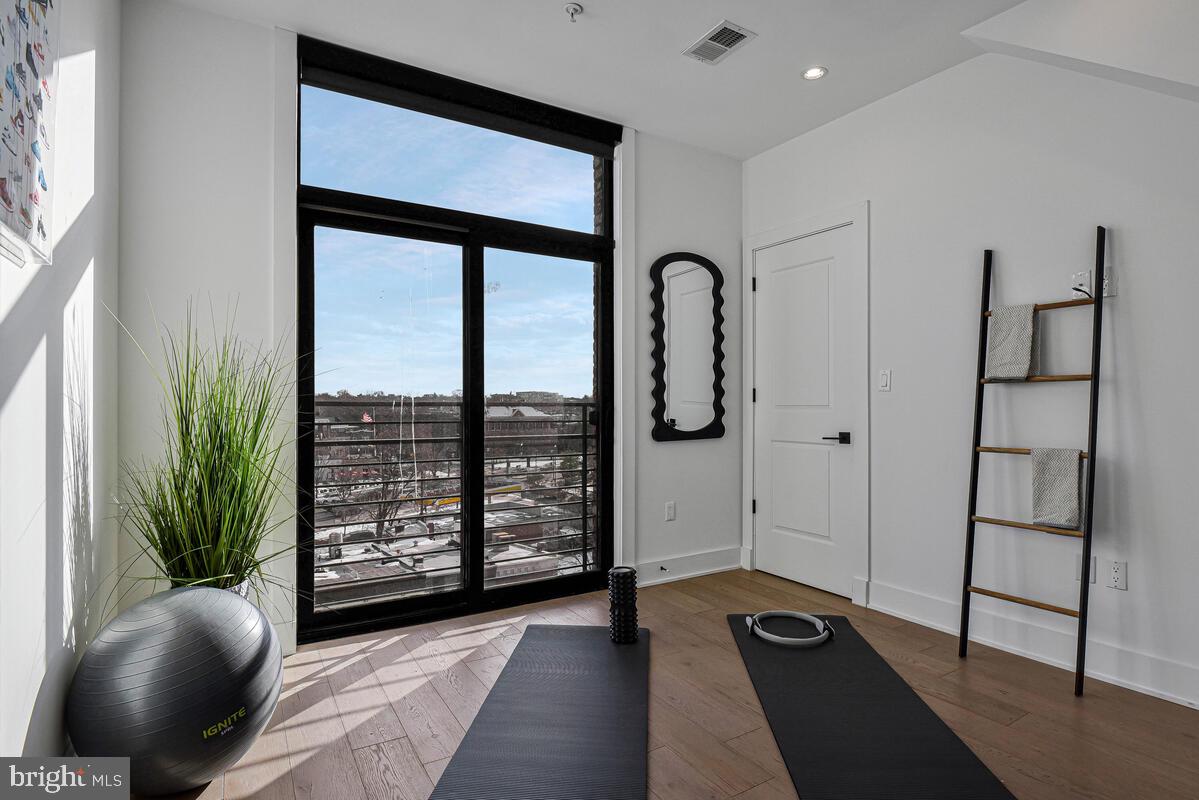 1402 H Street Northeast, Unit 504 Washington, DC 20002 - Photo 8 of 33