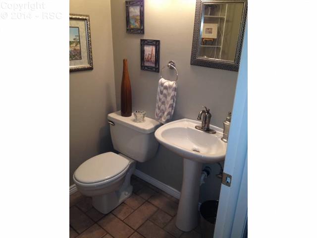 175 Saddlemountain Road Colorado Springs, CO 80919 - Photo 7 of 25