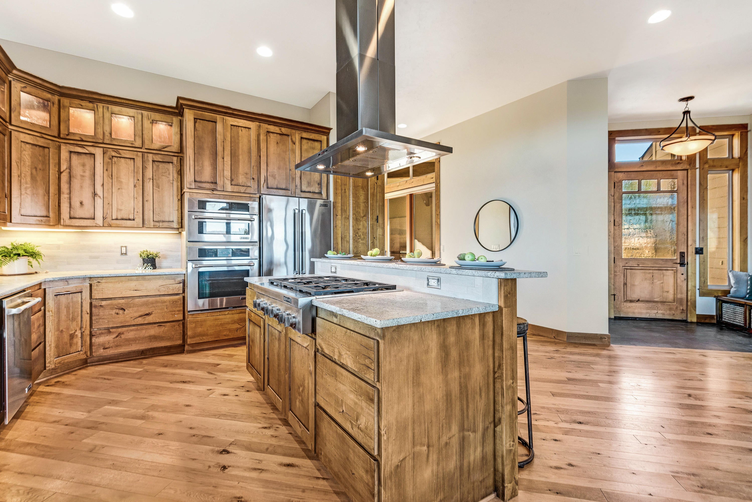 1133 Highland View Loop Redmond, OR 97756 - Photo 20 of 59 Stainless steel Jenn Air appliances