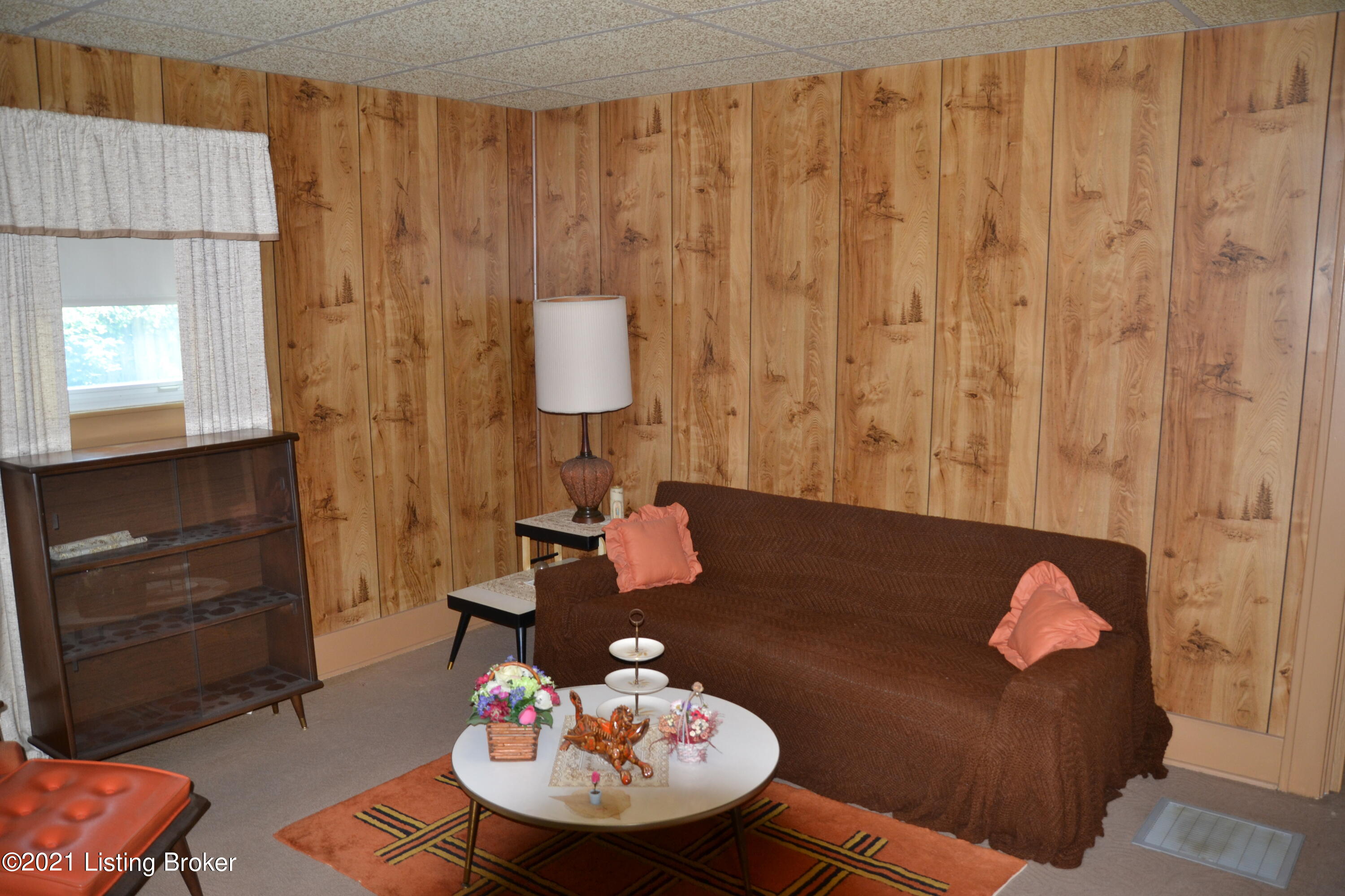 1516 Poplar Level Road Louisville, KY 40217 - Photo 8 of 36 DSC_0007