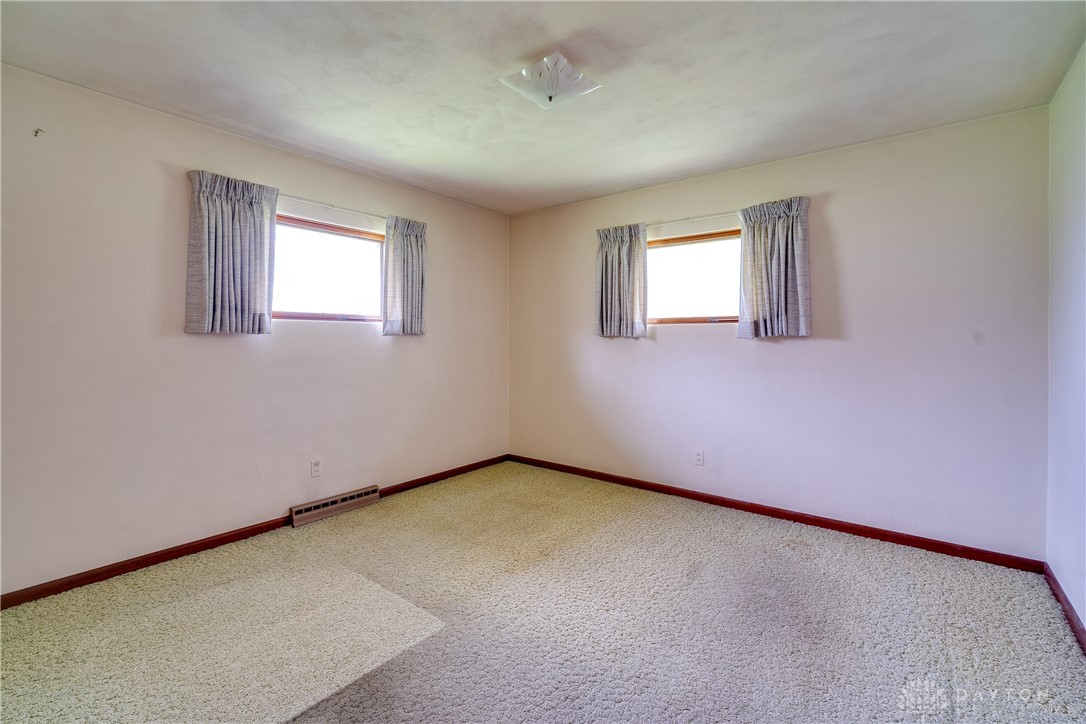 110 North Tecumseh Road Springfield, OH 45504 - Photo 14 of 37