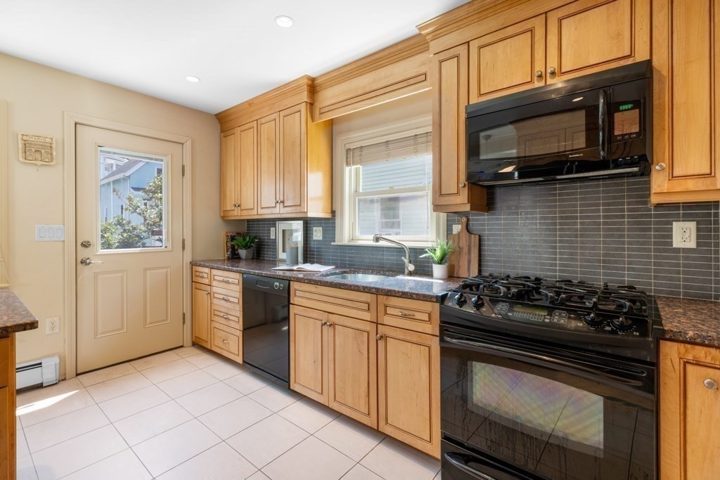 19 Harrington Road Cambridge, MA 02140 - Photo 9 of 21 Gallery Image 9