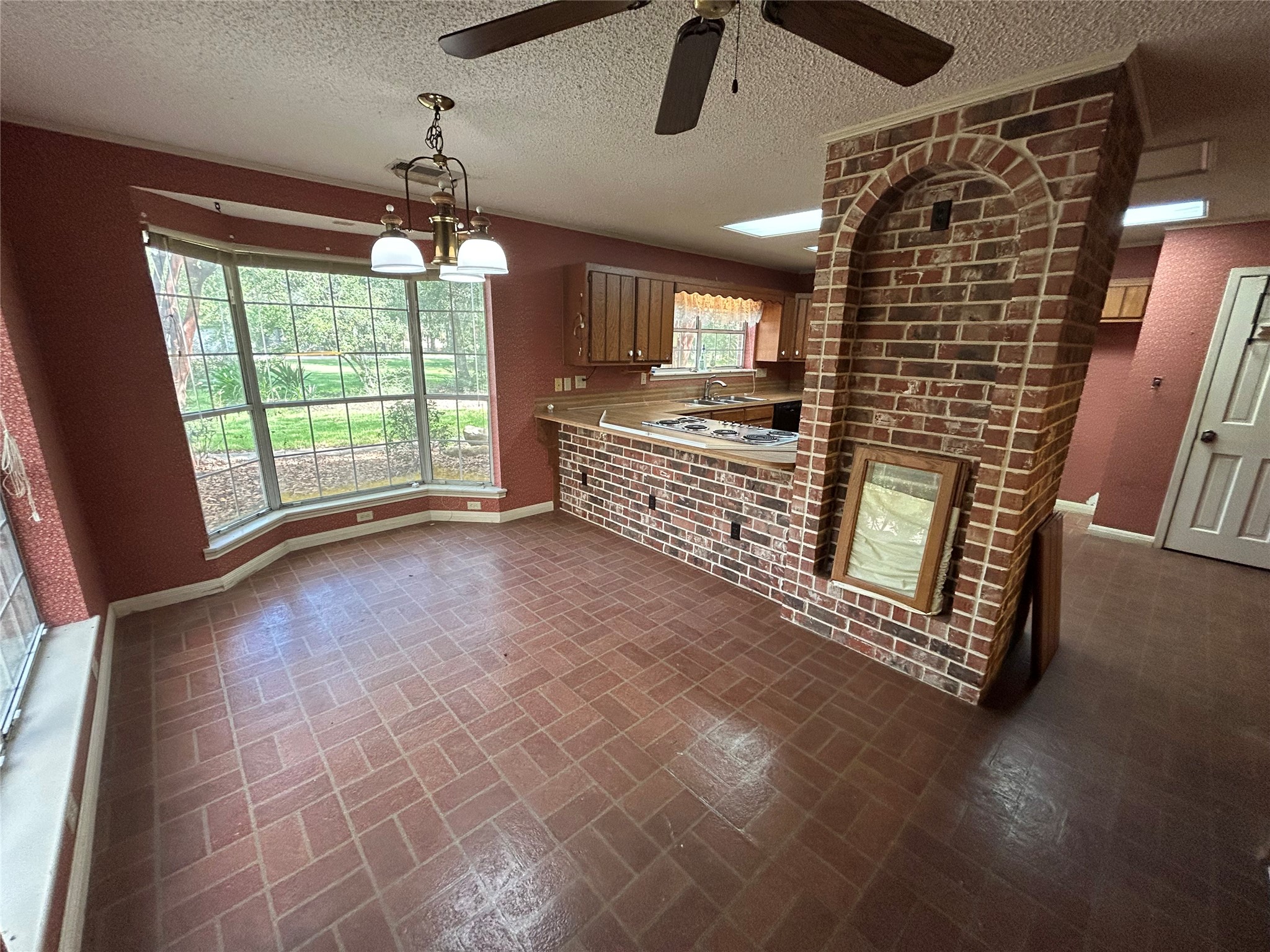 9311 Nobles Road Orange, TX 77630 - Photo 9 of 38 Gallery Image 9
