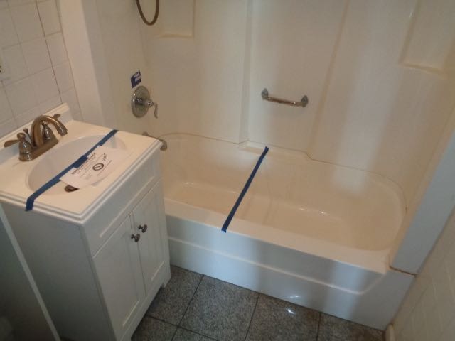 446 Montrose Drive Romeoville, IL 60446 - Photo 14 of 23 a utility room with dryer and washer