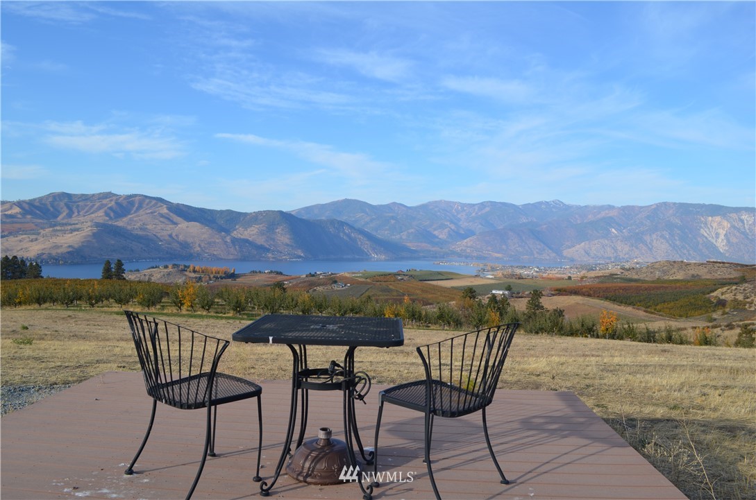 811 Boyd Road Chelan, WA 98816 - Photo 1 of 15 Gallery Image 1