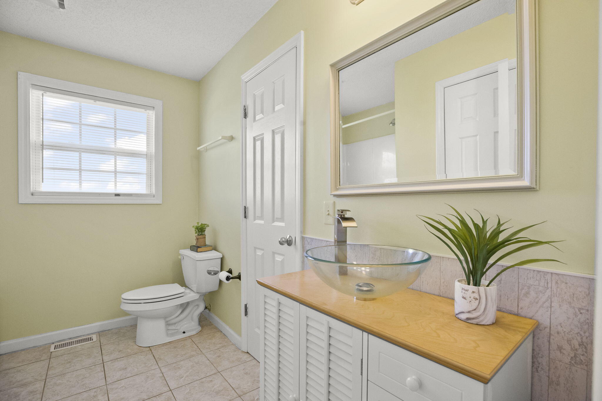 1234 Bowmantown Road Limestone, TN 37681 - Photo 20 of 39 BATHROOM 2
